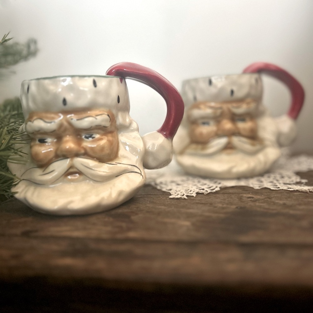 Pair of Vintage Santa Mugs